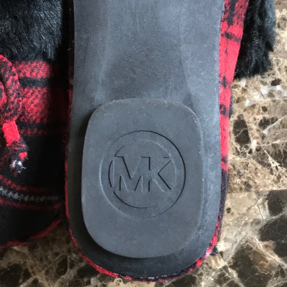 Michael Kors House Slippers size 7 M  Red/Black - Picture 7 of 11